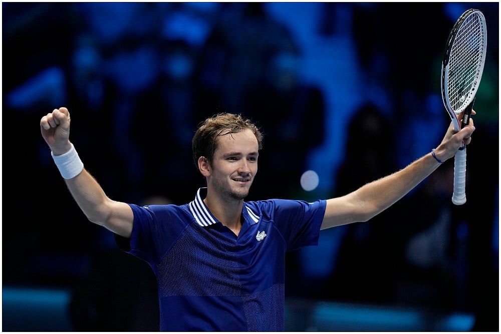 ATP Finals: Daniil Medvedev Beats Alexander Zverev To Reach Semifinals