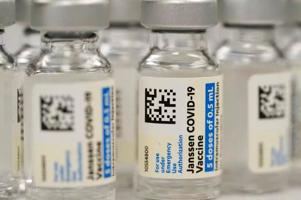 US Regulators Approve Covid-19 Vaccine Boosters For All Adults