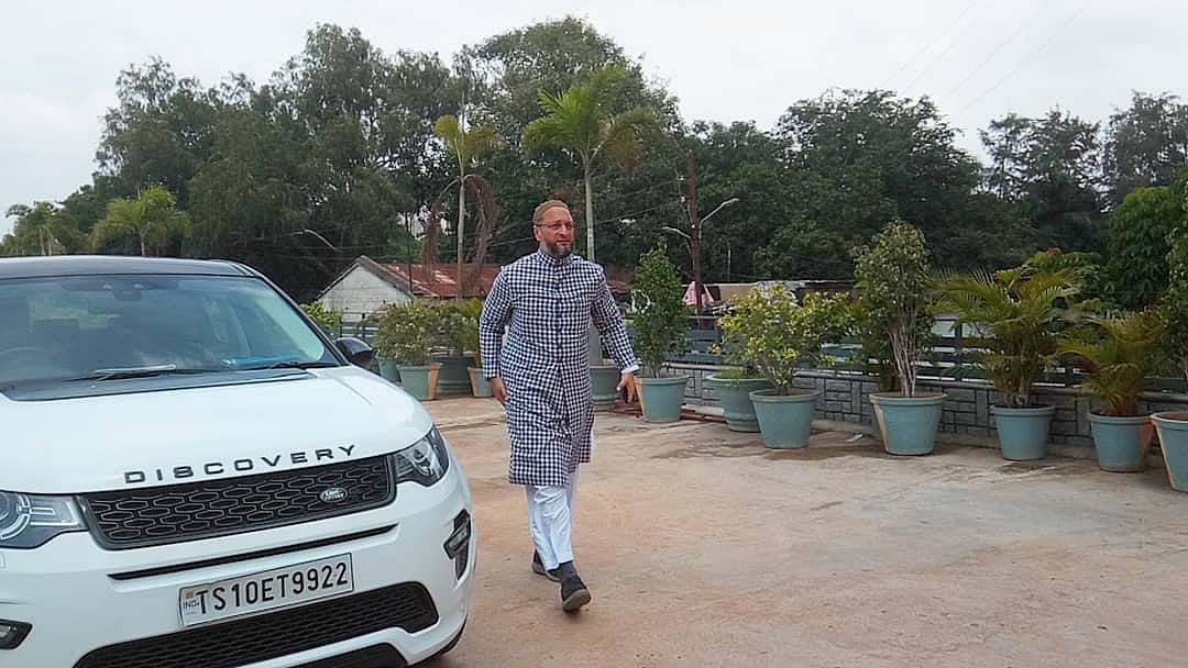 AIMIM Chief Asaduddin Owaisi Fined In Maharashtra For No Number Plate On Car