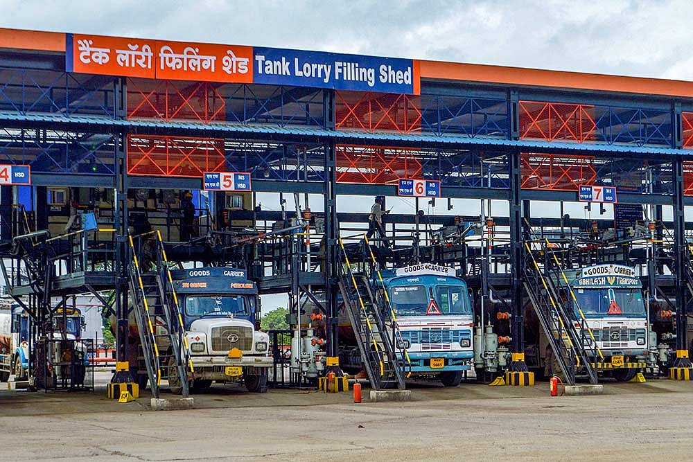 Madras High Court: Don't lease out defence properties, use them for own use