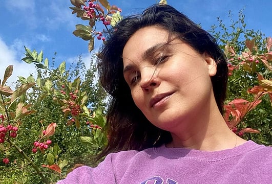 Lara Dutta's Social Media Feed Flooded With Memes As Her Fake Dating Profile Goes Viral