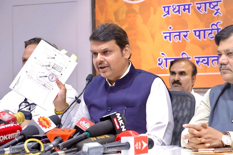 CM Fadnavis, Parth Pawar, Pune land deal