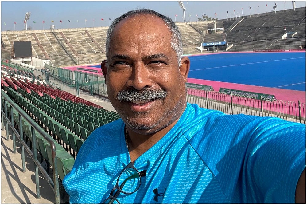 Aikman sent in his resignation to the Pakistan Hockey Federation.