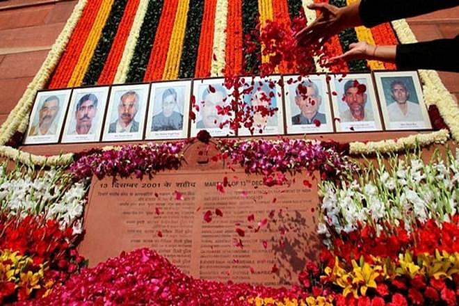 Amit Shah Pays Tribute To Security Personnel Killed In 2001 Parliament Attack