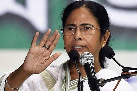 Mamata Accuses BJP of “Misusing Army” After TMC Protest Stage Dismantled in Kolkata