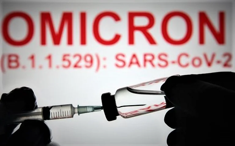 Omicron | Should India Be Considering Booster Shots? What Experts Think - null