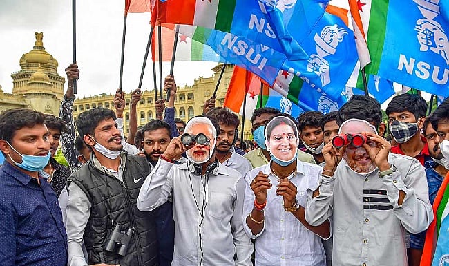 SC stays proceedings of WB’s Lokur panel probing Pegasus snooping allegations