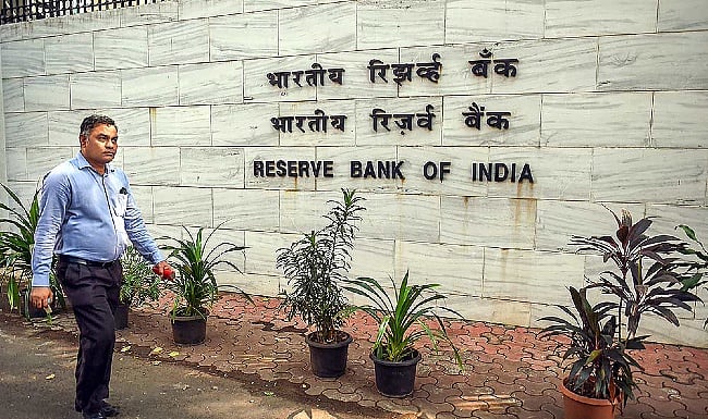Plea in HC to direct Centre, RBI to formulate policy to issue Rs 50 coins for visually impaired