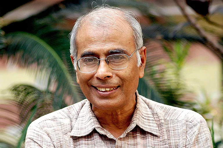 Narendra Dabholkar Handed Over File Against Sanatan Sanstha To ATS After He Received Threats: his son tells court - null