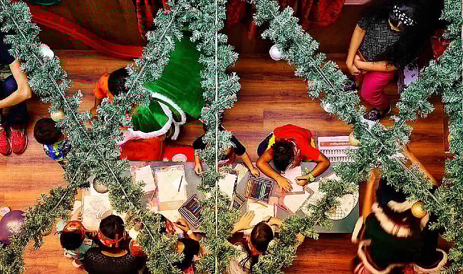 Omicron scare: Mumbai civic chief appeals to people to avoid Christmas & New Year parties