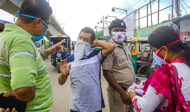 Traders' body asks market associations in Delhi to put up 'no mask, no entry' boards