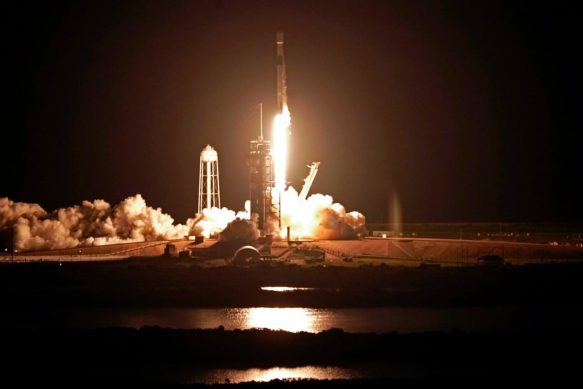 NASA Launches World's Biggest & Strongest Telescope On Daring Quest To Behold First Stars