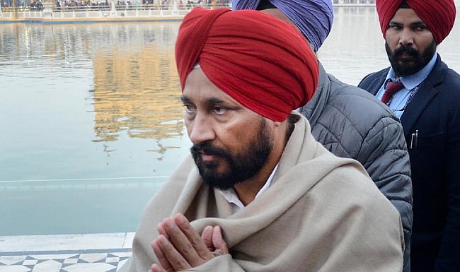 Channi pays obeisance at gurdwara Fatehgarh Sahib