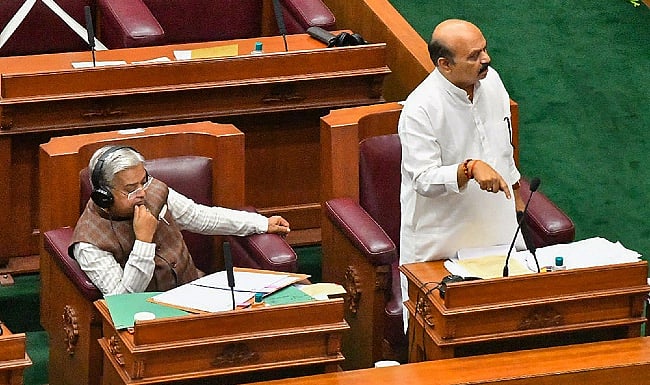 K'taka govt to implement 'e-RUPI' for cashless education scholarship fee payment