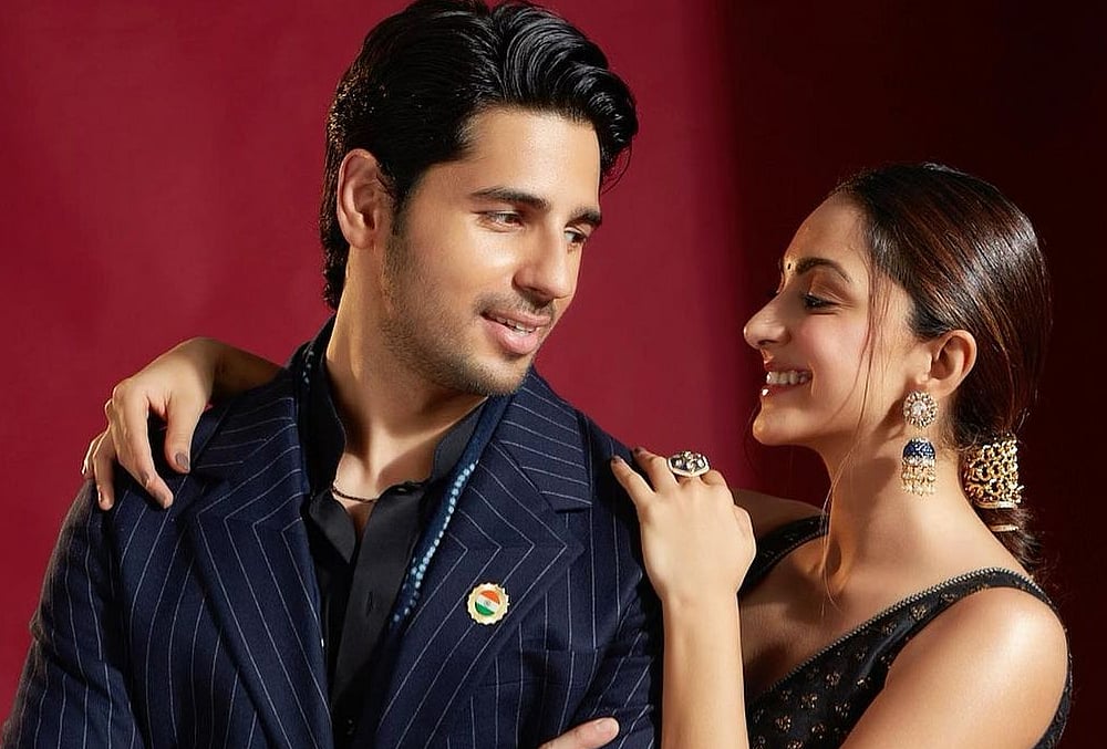 Siddharth Malhotra And Kiara Advani Take-Off To Ring In New Year Celebrations