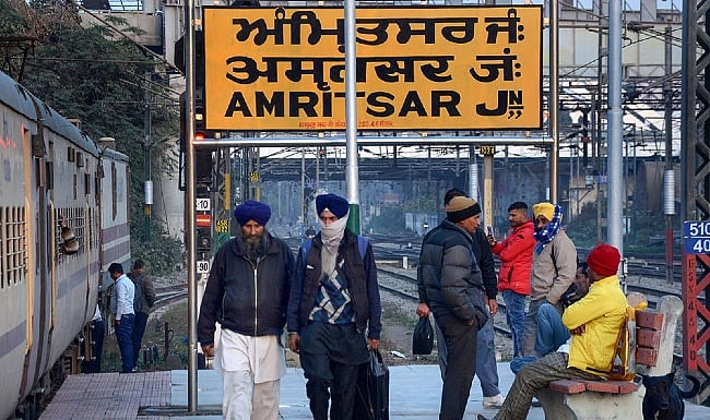 Farmers lift blockades on rail tracks in Punjab