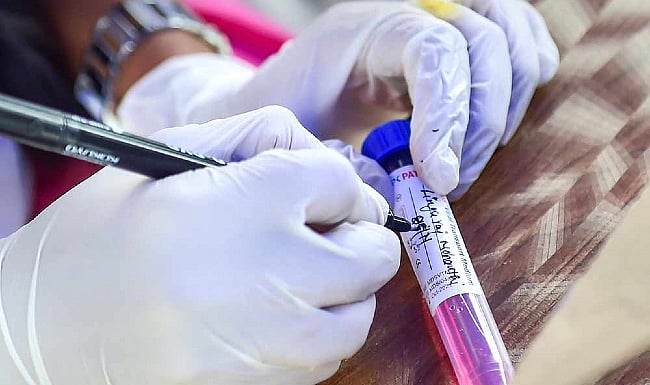 RT-PCR tests at Mumbai airport, 7-day home quarantine mandatory for UAE returnees, says BMC