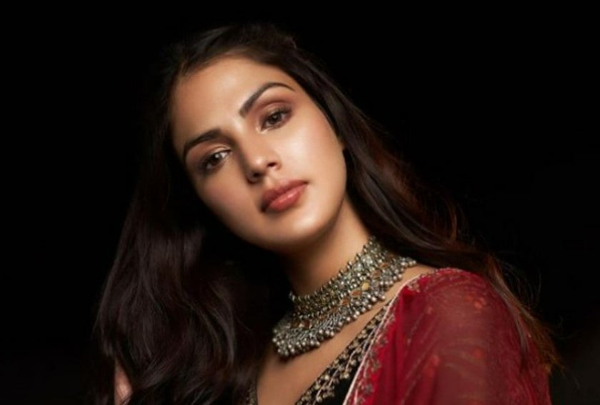 Rhea Chakraborty Uploads Emotional Post On The Year 2021; Calls It Full Of Pain, Healing