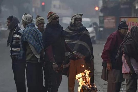 Mercury Stays Above Freezing Point At Most Places In Kashmir