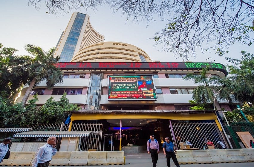 Sensex Ends 460 Points Higher. Hindalco Industries, Titan Among Top Gainers