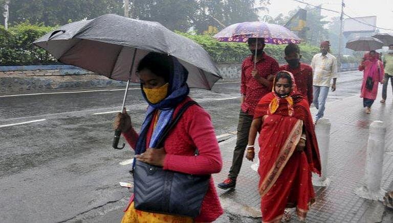 Gujarat Rain Alert: Heavy Downpours Expected as Cyclone Montha Impacts State