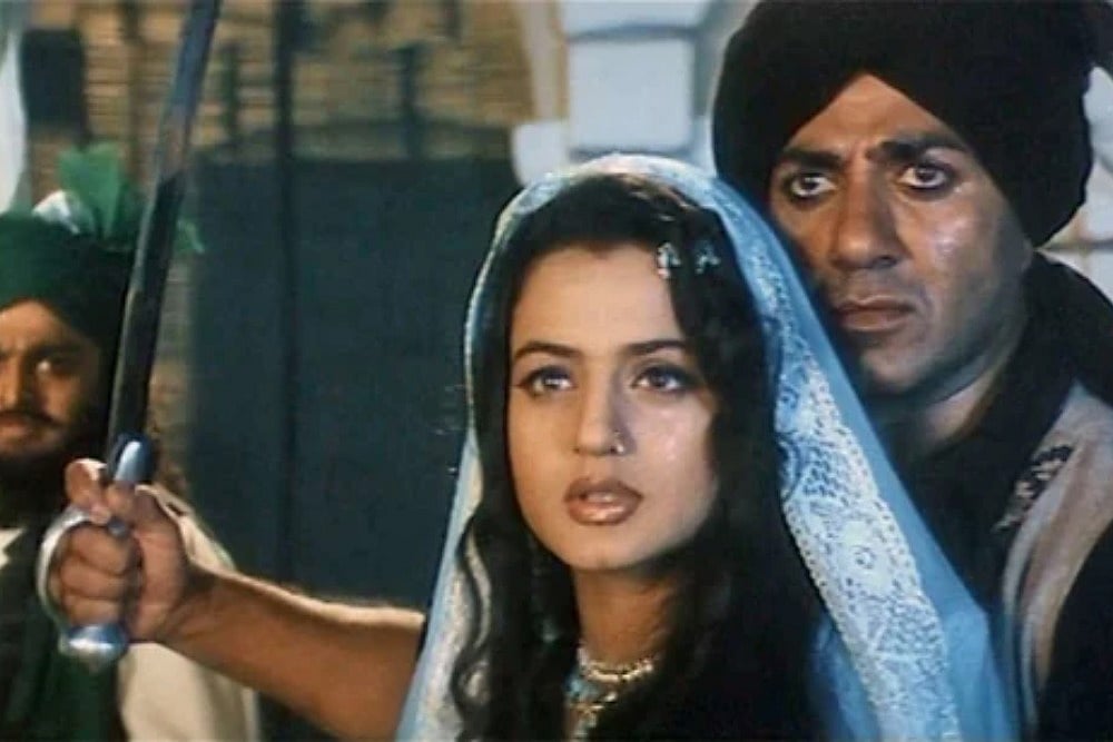 Did You Know? 'Gadar' Was Filmed At Amritsar Railway Station With A Real Crowd