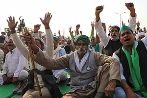 Buddhist Monks Join Farmers, Deliver A Powerful Message