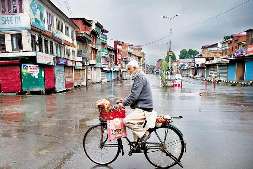 J-K Govt Brings New Measures To Ease Investment, Says 'No NOC, Registration Required'