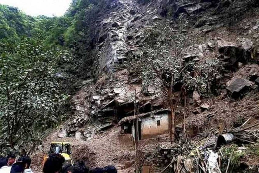 Torrential Rains In Indonesia Trigger Landslide; 2 Dead, 16 Missing