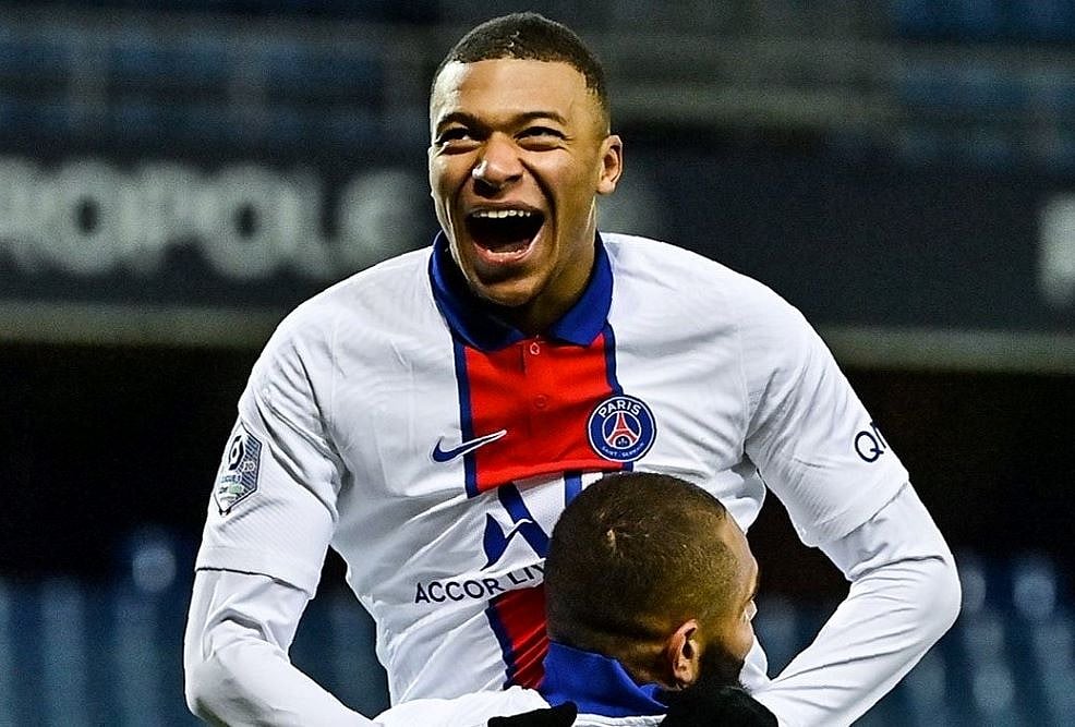 Kylian Mbappe Joins Exclusive 10-man Club With Hat-trick At Barcelona