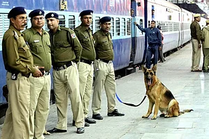 Unclaimed Bag Containing Rs 1.4 Cr Cash Found On Swatantrata Sangram Senani Express