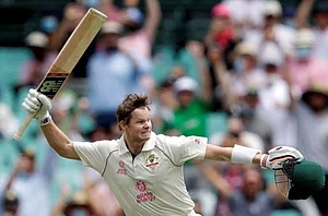 Steve Smith Isn't Going To Stay Away From His Wife For Delhi Capitals' Rs 2.2 Crore, Says Michael Clarke