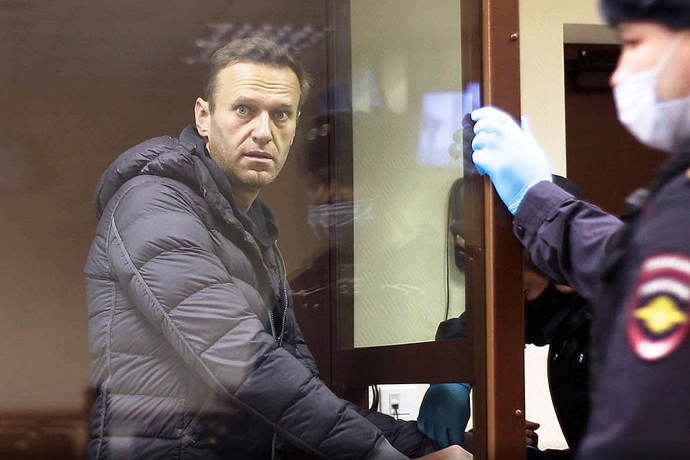 Moscow Court Asks Opposition Leader Alexei Navalny To Pay Fine In Defamation Case