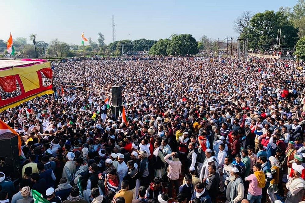 Thousands Of Farmers Defy Govt Order, Hold Mahapanchayat In Shamli