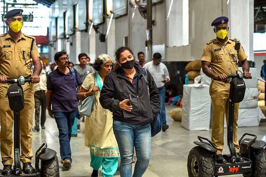 'Very Worried' About Rise In Covid Cases In Maharashtra: Centre