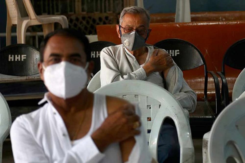 Covid-19: Getting Vaccinated? Here's Everything You Should Know Before You Do So