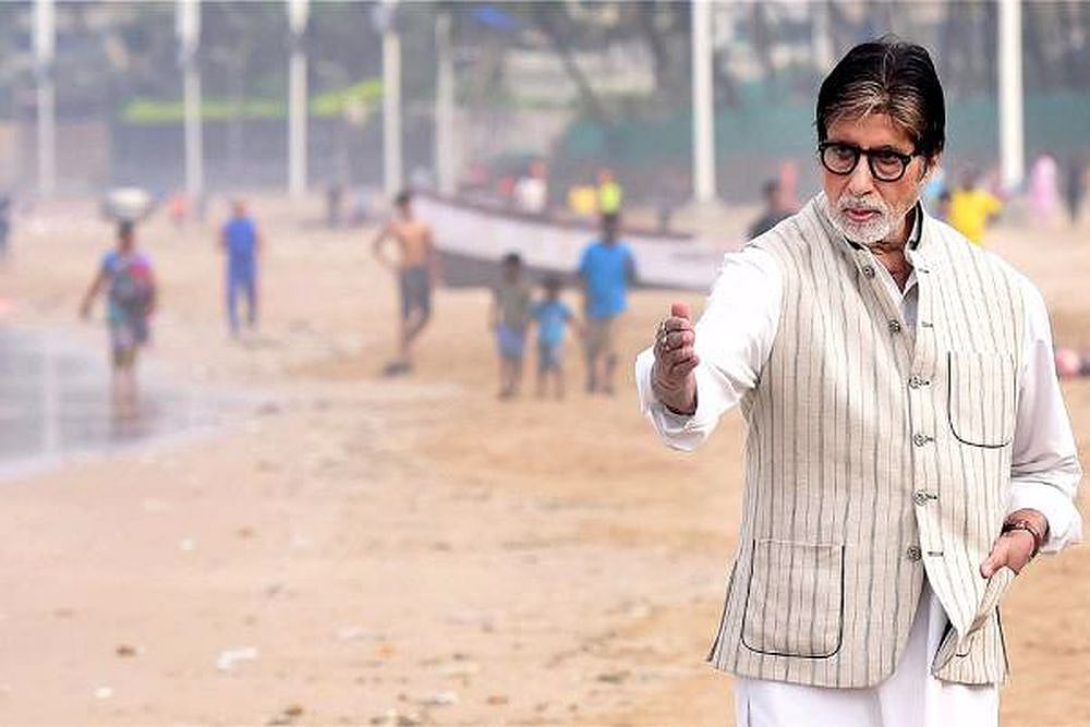Amitabh Bachchan Undergoes Second Eye Surgery, Thanks Fans For Wishes