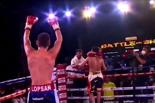 Heartbreak For Vijender Singh As Russian Artysh Lopsan Ends Indian Boxer's Unbeaten Run - WATCH