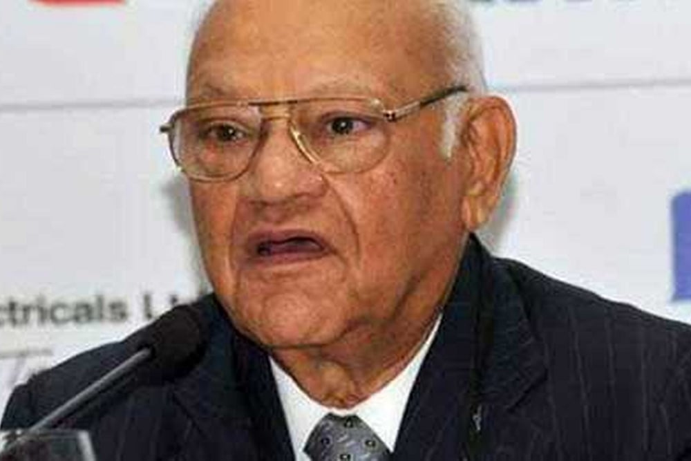 Top Cop Julio Ribeiro Says ‘I Am Unavailable’, Asks Sharad Pawar To Probe Param Bir Singh's Claims