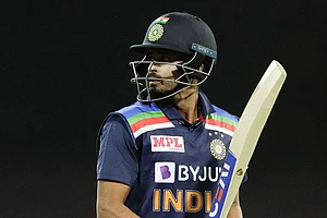 Shreyas Iyer Leaves Bio-secure Bubble In Pune, Says Will Be Back Sronger