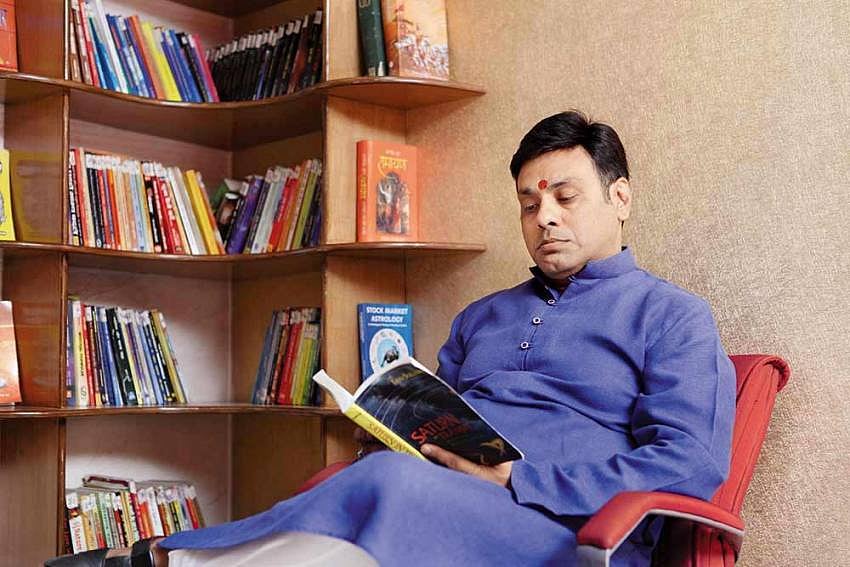 Your married life can affect your career: Dr. Vinay Bajrangi