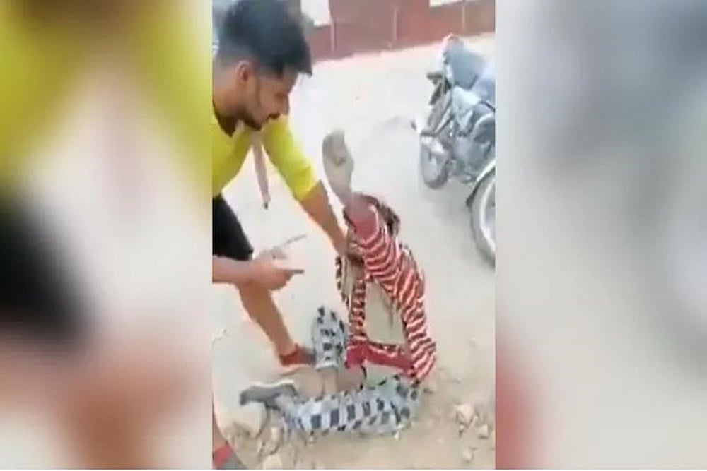 In Video, Man Thrashed, Forced To Raise 'Pakistan Murdabad’ Slogan In Delhi