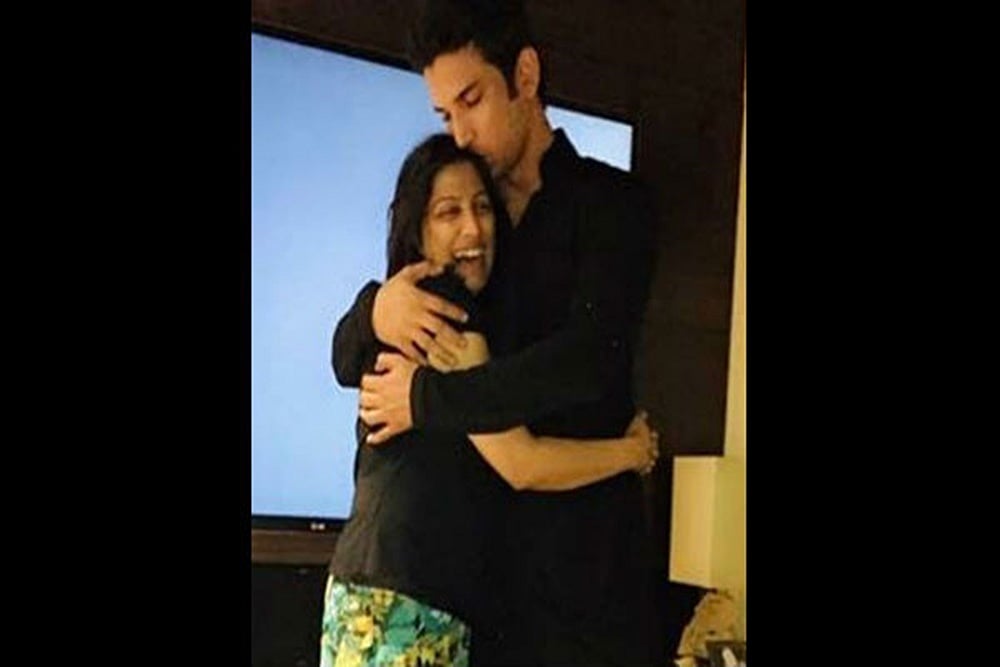 Sushant Singh Rajput’s Sister Moves SC Against FIR on Rhea Chakraborty’s Complaint