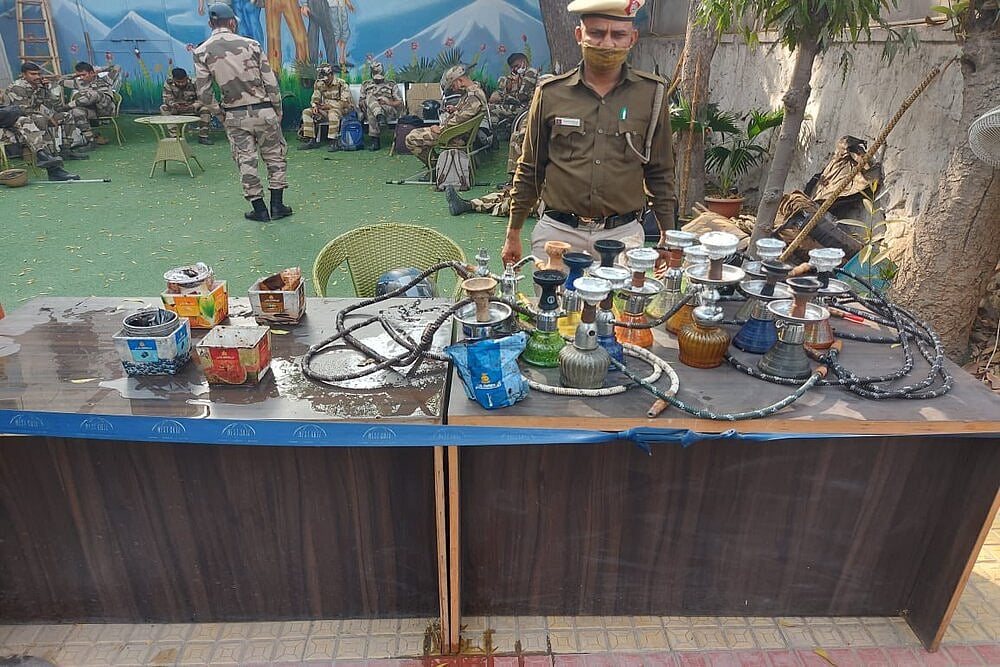 Aur Ab Pawri Nahi Ho Rahi Hai, Says Delhi Police As They Seize 24 Hukkas From Delhi Bar