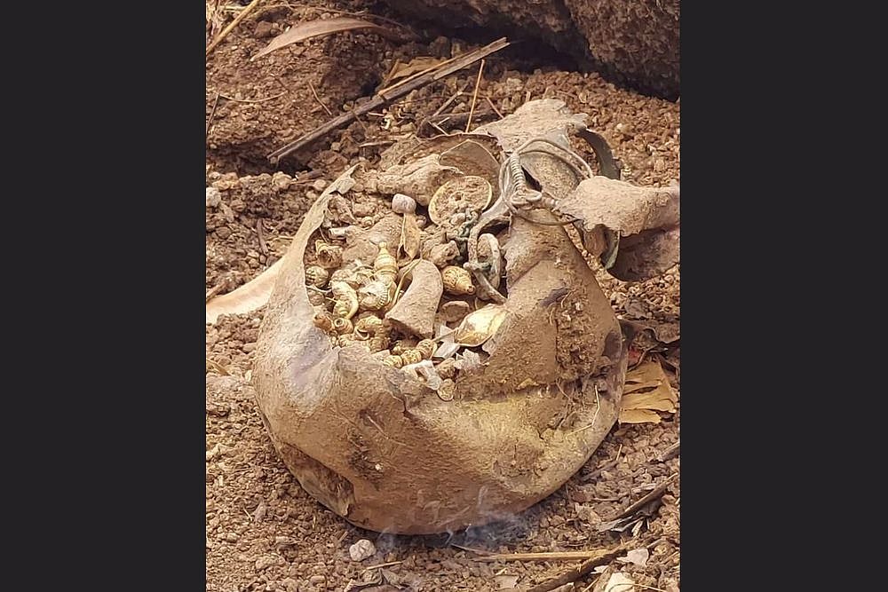 While Digging Construction Site, Telangana Realtor Finds Gold, Ruby Jewels Weighing 1.7 Kg