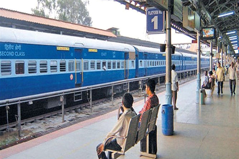 Ahmedabad-Mumbai Tejas Express Services To Be Suspended From Today, Here’s Why