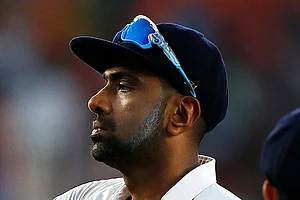 COVID-19 Breaks Ravi Ashwin's Heart, Cricket Star Promises To 'Help Anyone That Is Within My Capacity'