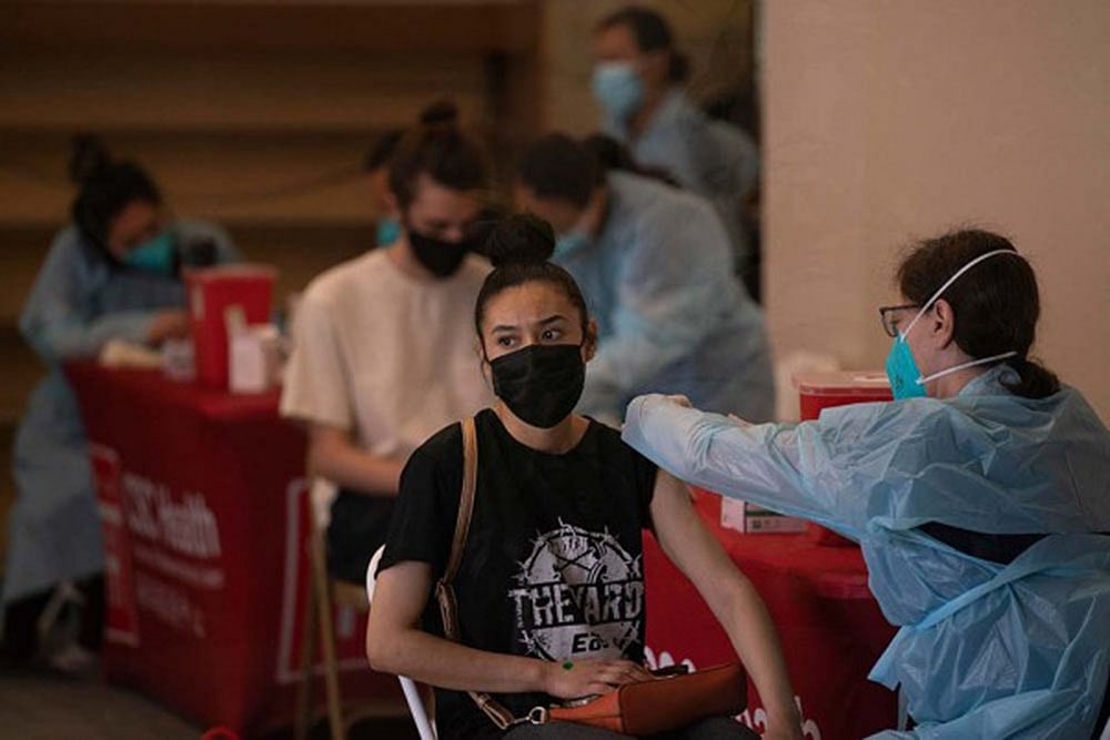 Despite Evidence Of Rare Blood Clot Risk, US To Resume Use Of J&J’s Covid-19 Vaccine