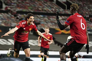 Manchester United 6-2 Roma: Edinson Cavani, Bruno Fernandes Put Red Devils On Course For Europa League Final