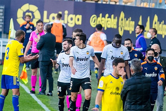 Valencia Walk Off After Mouctar Diakhaby Accuses Cadiz Of Racist Abuse During La Liga Match